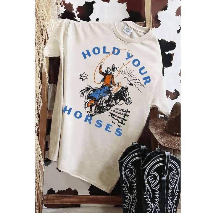 HRTandLUV - Wholesale T-shirt met print - Dames - T-SHIRT MET MINERALE PRINT VAN HOLD YOUR HORSES0