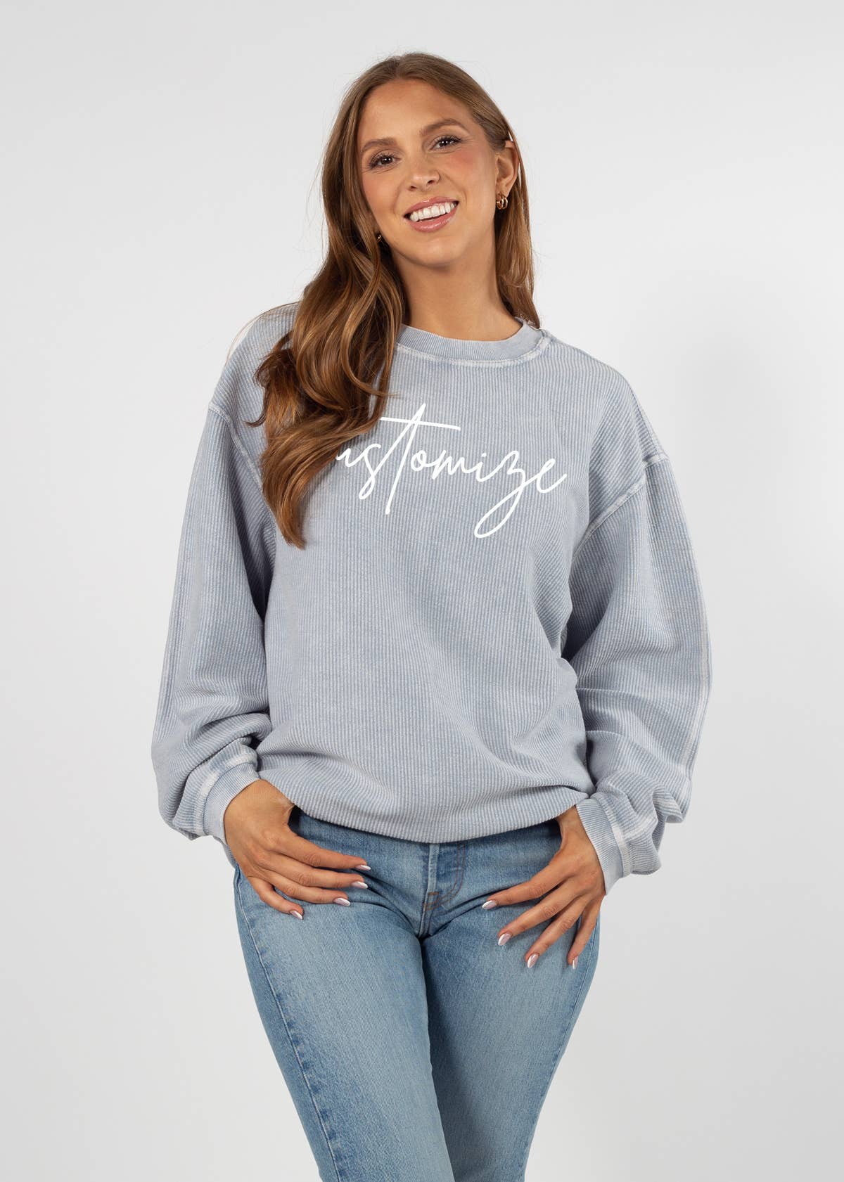 chicka-d - Venta al por mayor Sudadera estampada - Mujer - The Original Custom Graphic Corded Crew, escritura grande12