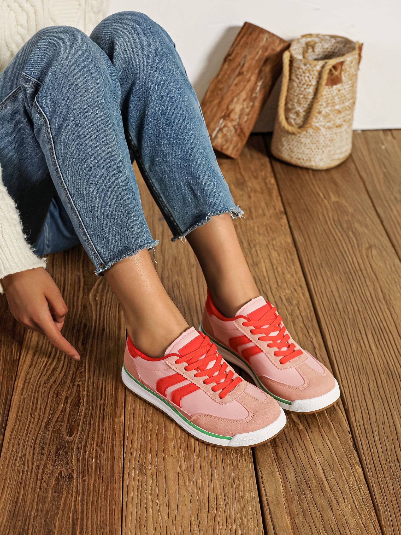 No Doubt Shoes – Großhandel Lifestyle-Sneaker – Damen – DAMEN-SNEAKER MIT FARBKONTRAST UND DOPPELSTREIFEN-SCHNÜRUNG1