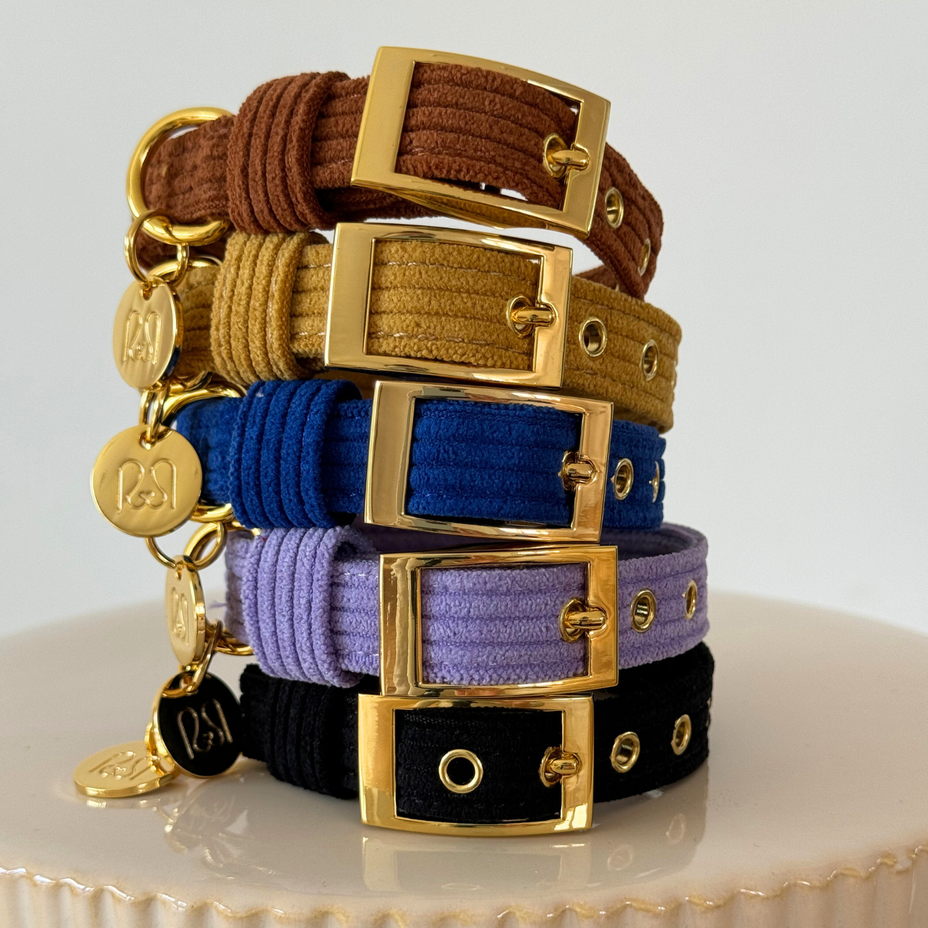 Moniandme - Wholesale Halsband - Hond - KLASSIEKE HONDENHALSBAND - HONINGMOSTERD1