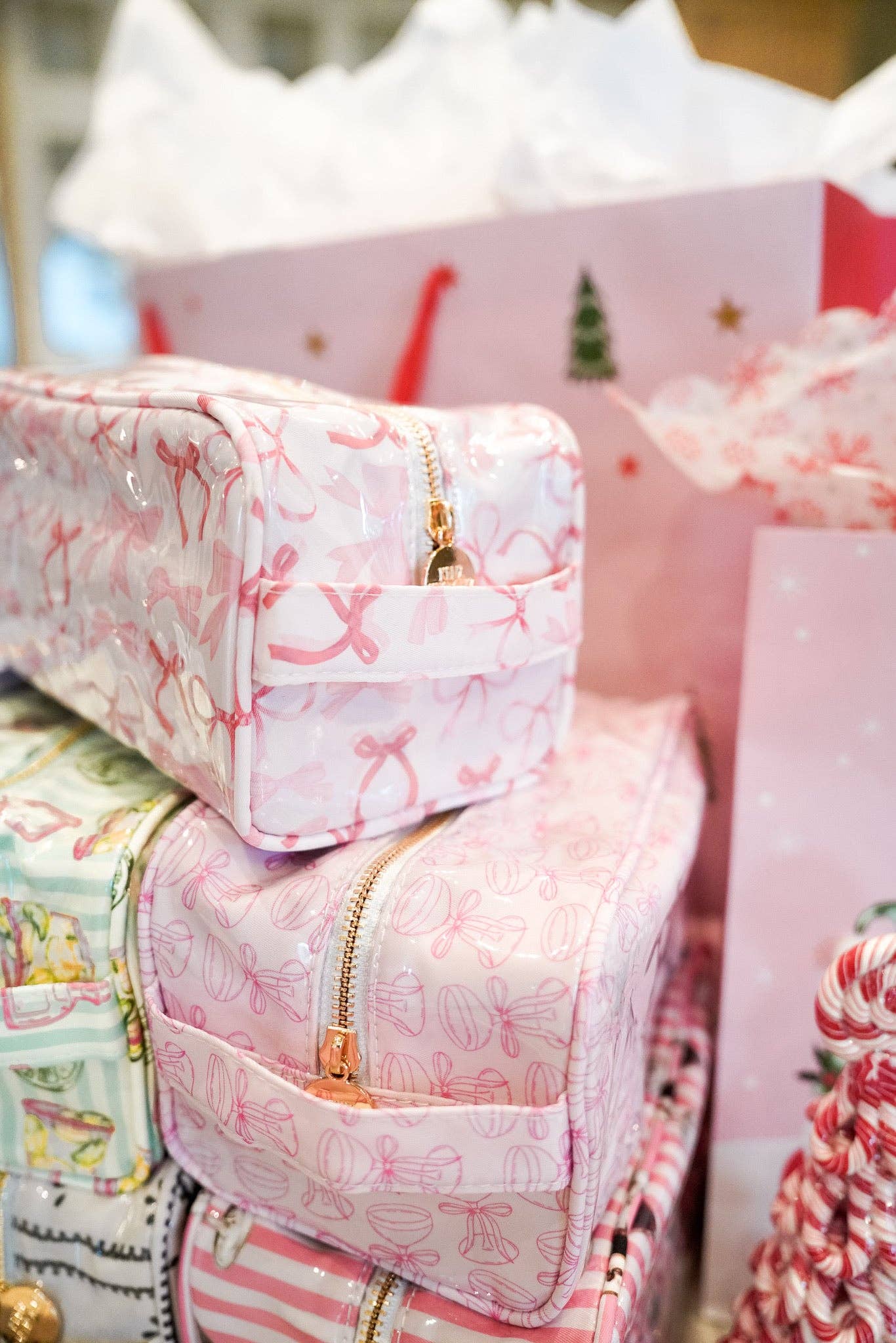 KENZKUSTOMZ - Wholesale Toiletry Bag - Women's - Clear Coat Toiletry Dopp Kit4