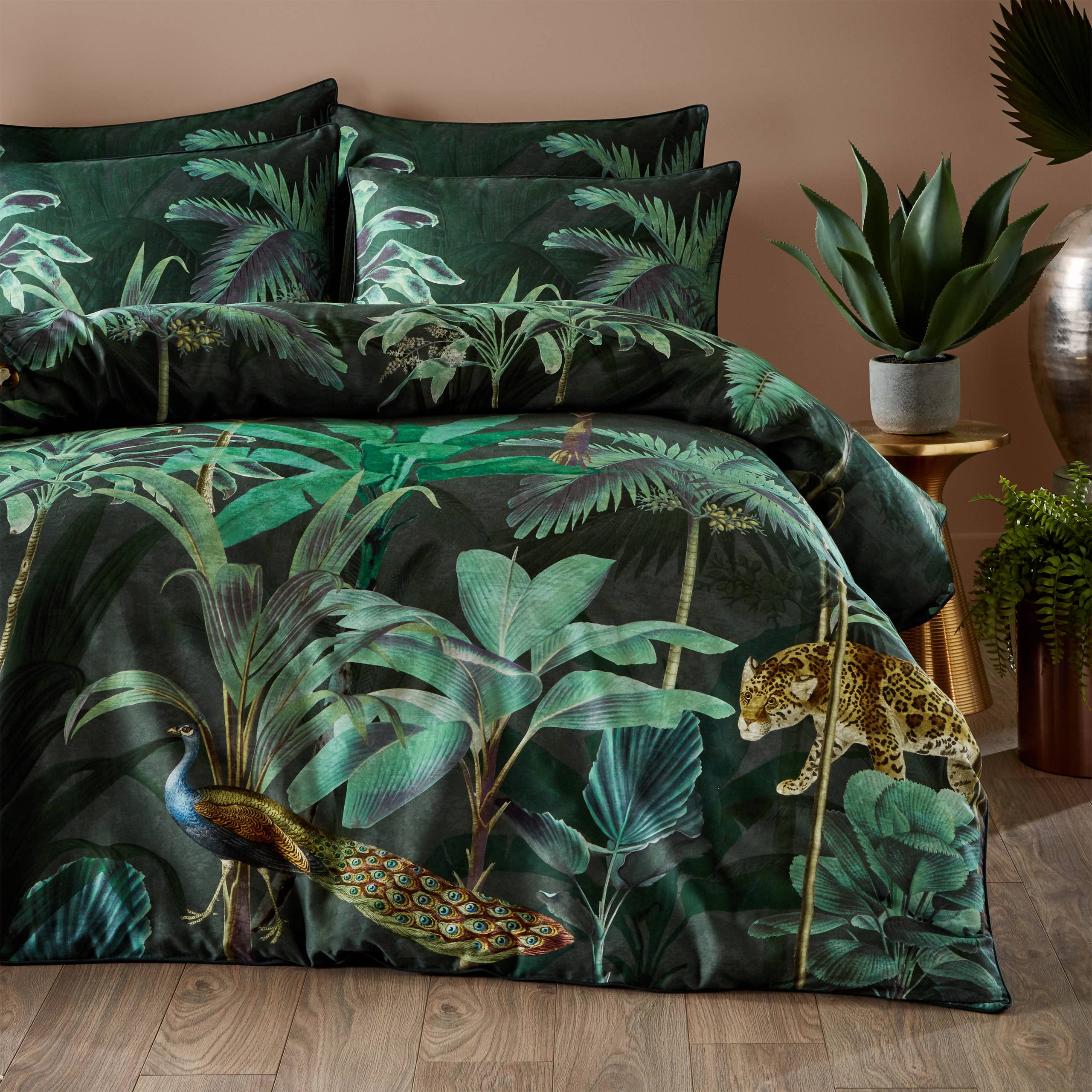 Siona Tropical 100% Cotton Duvet Cover Set Forest for wholesale on Faire1