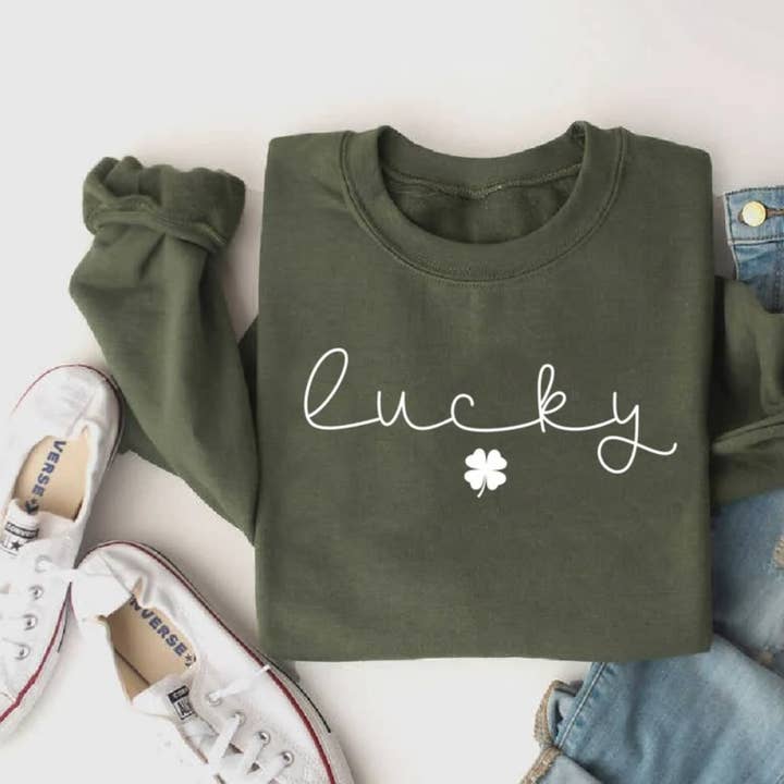 Sweat-shirt graphique à trèfle à quatre feuilles chanceux de la Saint-Patrick pour la vente par Par.tees by Party On!