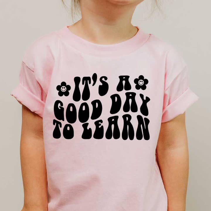 C'est une bonne journée pour apprendre T-shirt graphique pour enfants pour la vente par Kids By Kissed Apparel