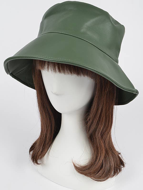 Chapeau seau en similicuir pour la vente par Shop Neighbors