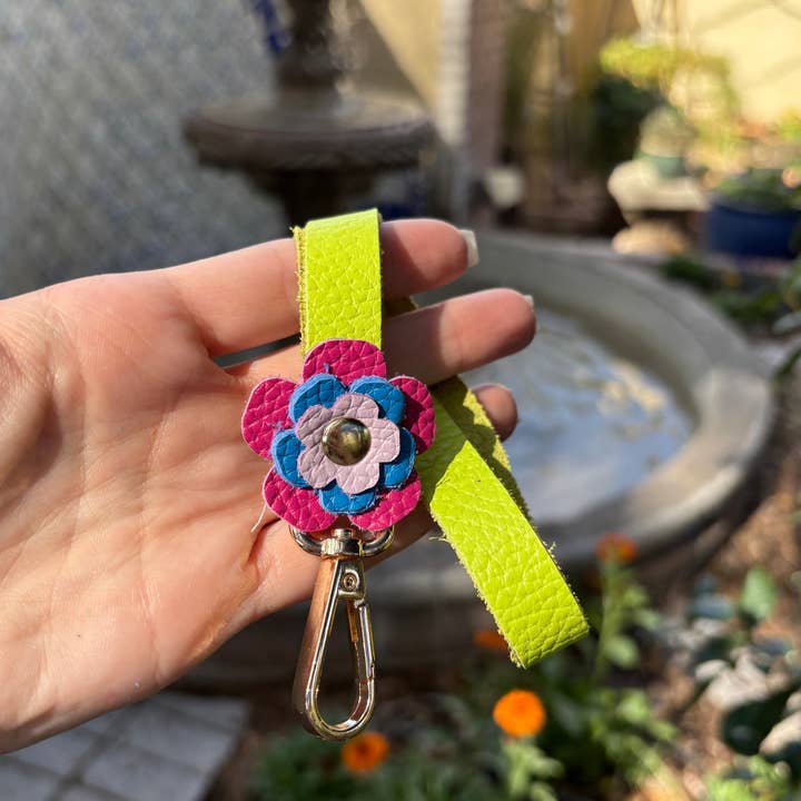 Lemonwood - Wholesale Phonecase Strap - Flower Power! Phone Wristlet9