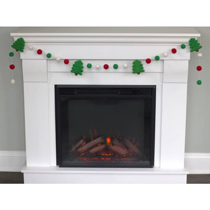 Matthew + Mae - Wholesale Bunting/Garland - Christmas Tree Felt Ball Garland Home Decor- Red Green White1