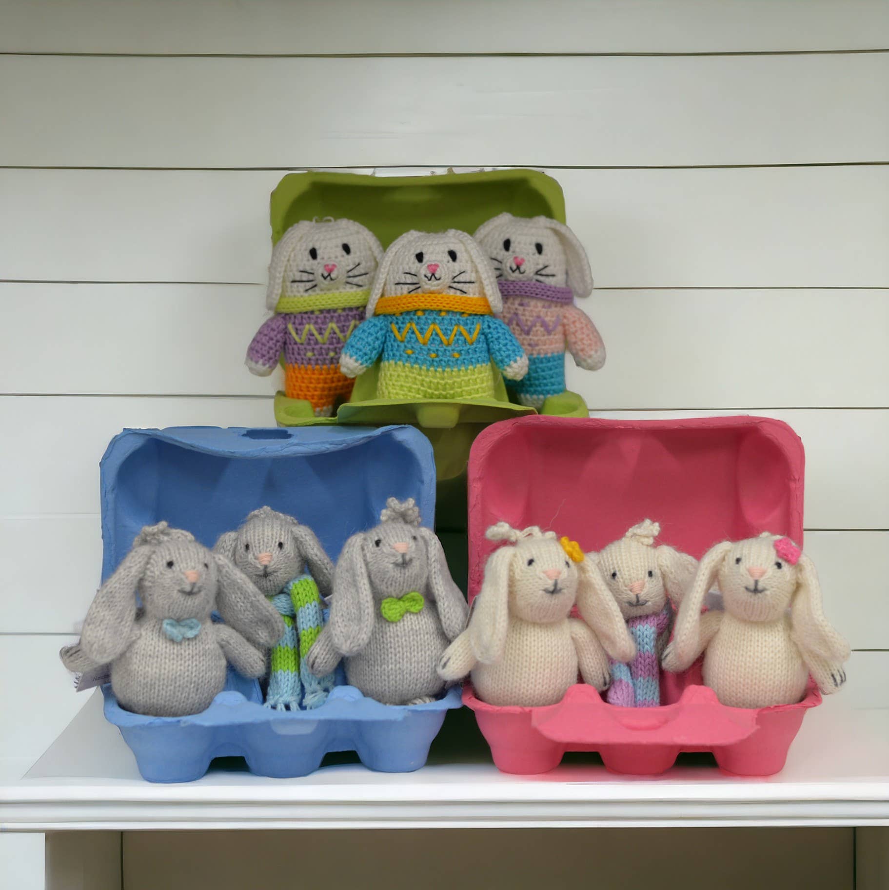 Melange Collection – wholesale Retailer display – Home & Living – Small Green Egg Carton Display2