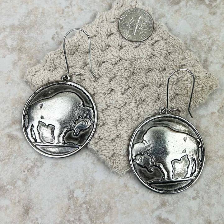 Sølv Buffalo Concho Dingleøreringe for engroshandel hos Western Elite Jewelry