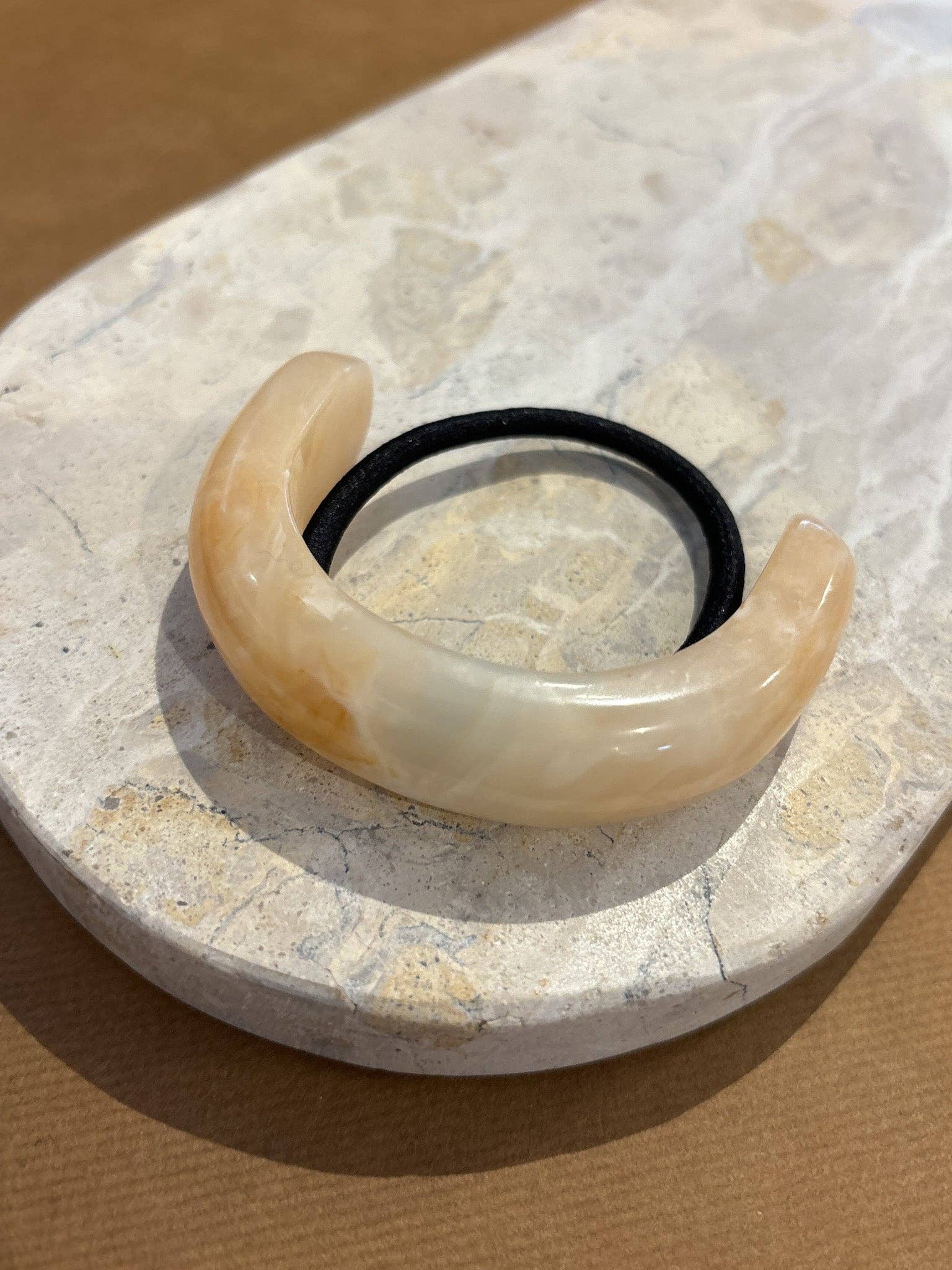 Angels Whisper Accessories - Wholesale Hair clip – Women’s - Crescent Resin Hair Cuff Tie (2col)3