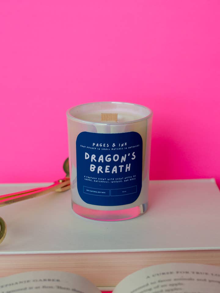 Souffle du Dragon : Bougie Patchouli & Encens pour la vente par Pages and Ink
