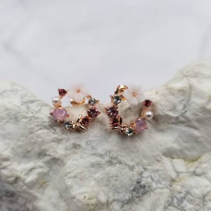 The Pretty Jewellery - Wholesale Stud/post earrings - Rose Gold Flower and Crystal Wreath Stud Earrings