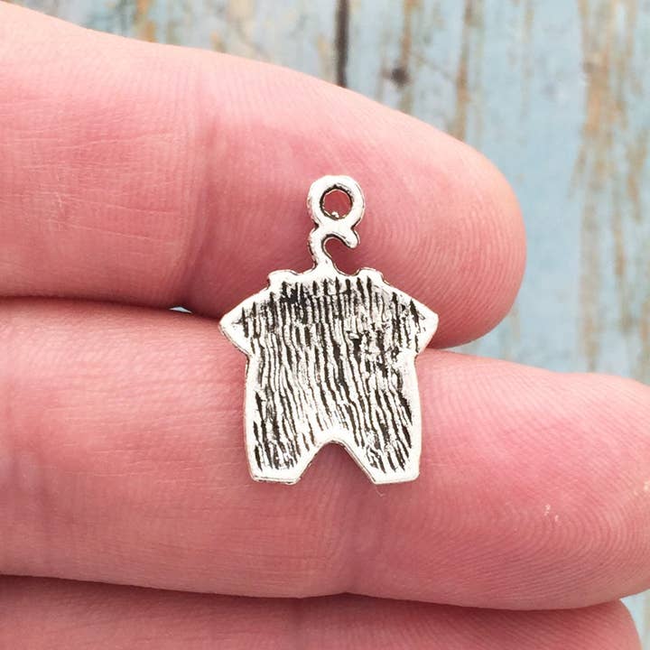 Treasure Island Jewelry - Wholesale Individual Charm/Pendant - 10 Antique Silver Jumper Baby Charms by TIJC