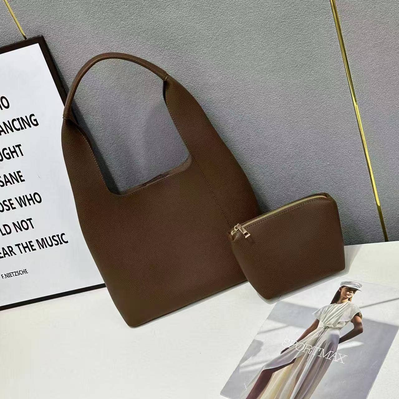 Pretty Persuasions – Engroshandel Skuldertaske – til kvinder – P25002 Hobo-taske i mikrofiberlæder med kosmetikpung4