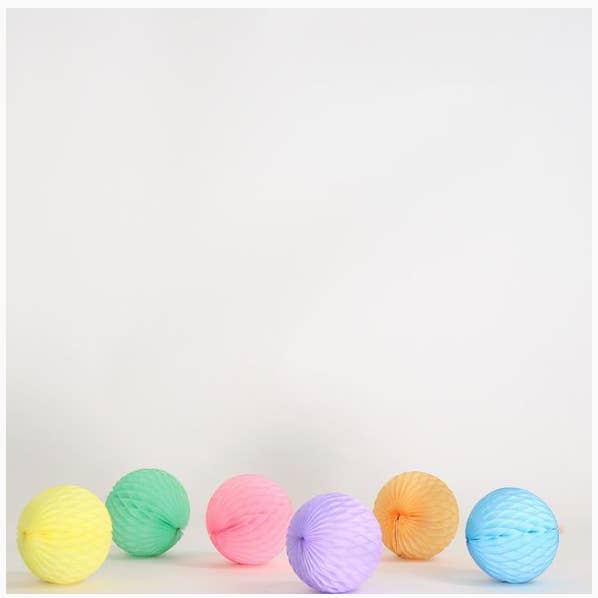 studio THIE - Wholesale Ornament set - Honeycomb Ball 5cm Pastel, Set of 62