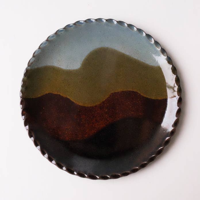 Earth Coloured Round Plate by Giran Sagawa for wholesale by wagumi