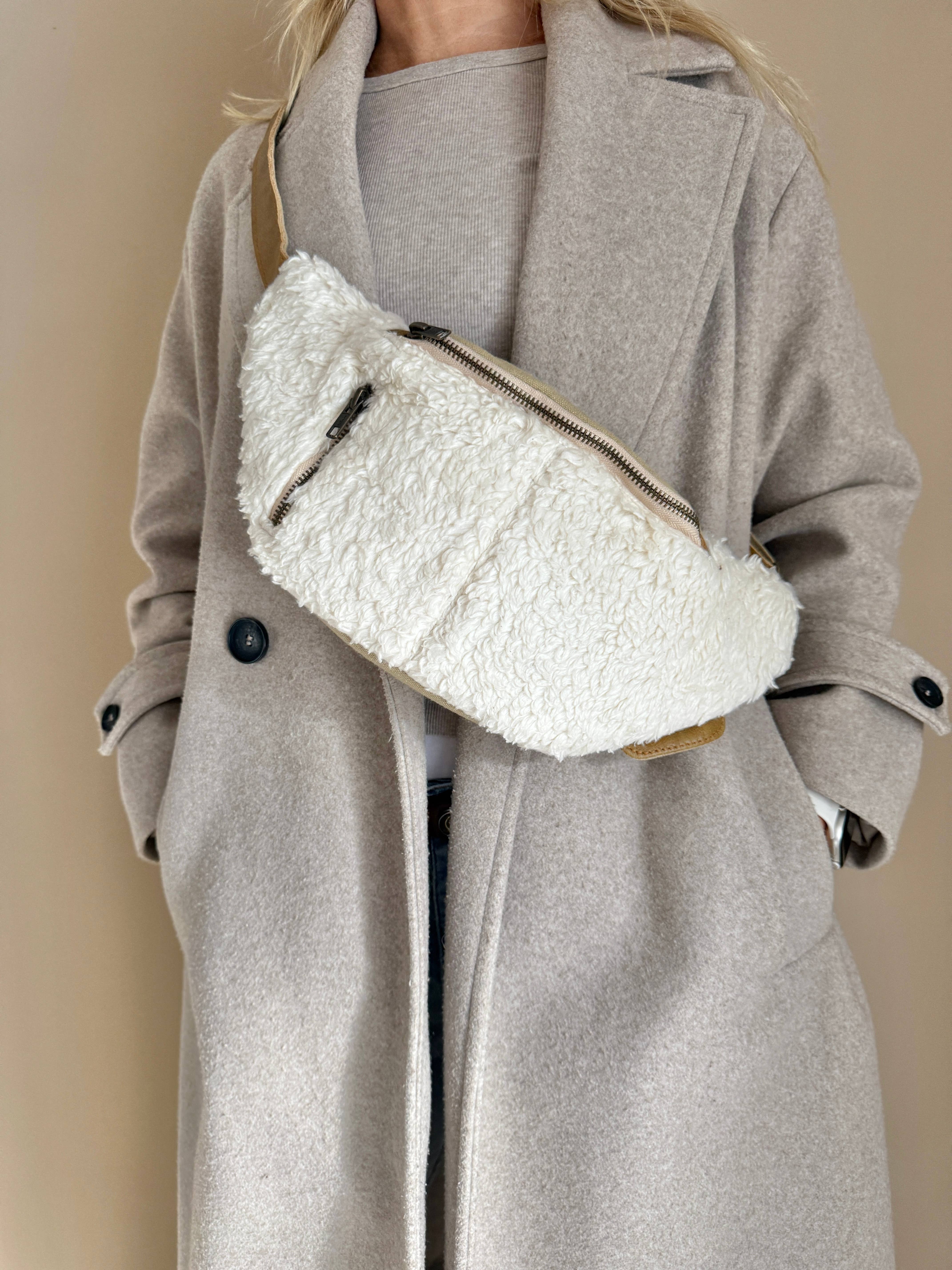 Liefe NL - Wholesale Belt Bag - Women's - Teddy BumBag (teddy & canvas)