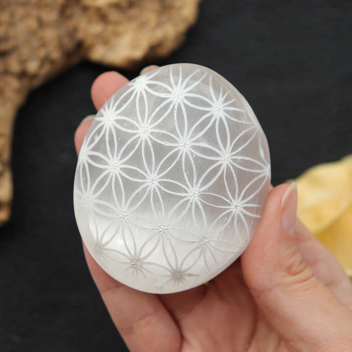 Natures Artifacts Inc – wholesale Spiritual stone/crystal – Selenite Engraved Palm Stone with Flower of Life4