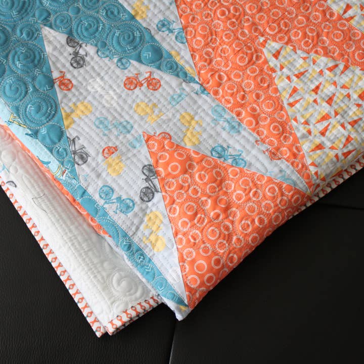 Sassafras Lane Designs - Wholesale Craft sewing kit - Firelights Lane Quilt Pattern3