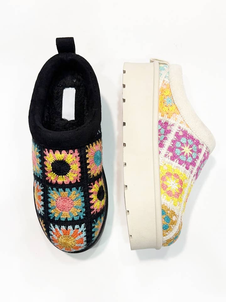 CCOCCI - Wholesale Booties - Women's - FROSTY-41 GRANNY SQUARE CROCHET UPPER SHERPA BOOTS