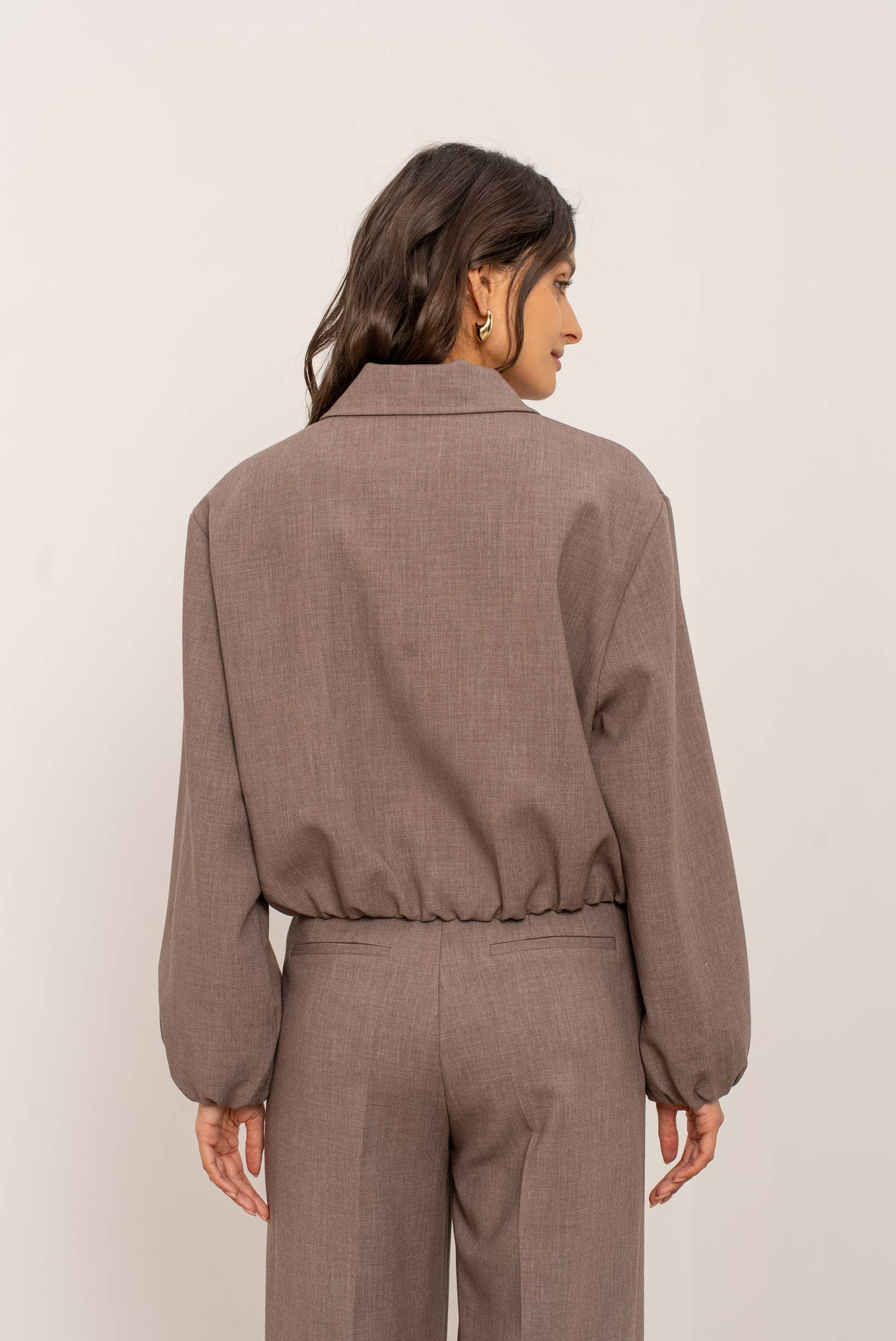 Attentif Paris - Wholesale Bomber Jacket - Women's - [Aura] Short zip-up bomber jacket with shirt collar18