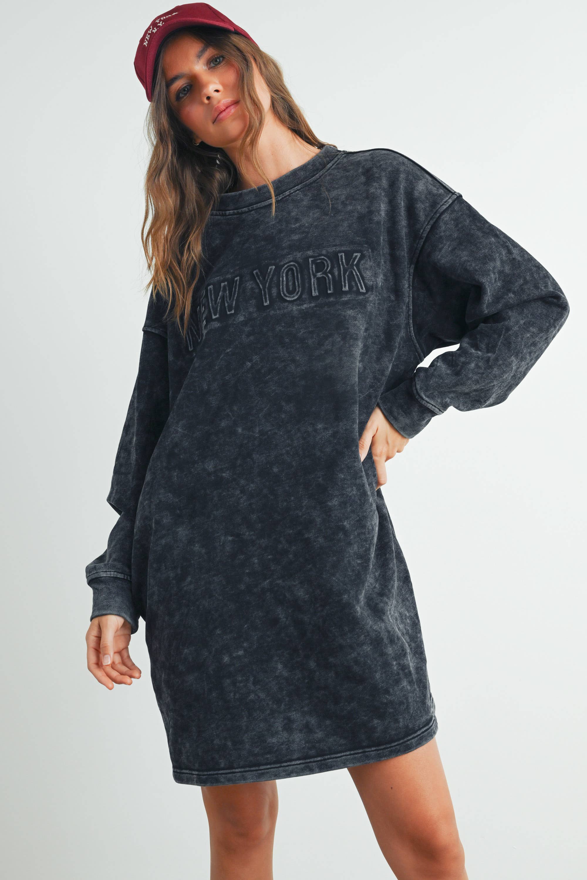 BUTTERMELON – Engroshandel Kjole - Dame – Lang acid wash sweatshirt-kjole - BMD753840