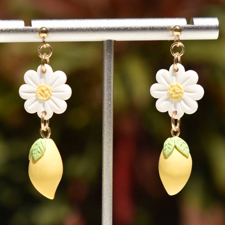 Lemon Daisy Dangle oorbellen | verguld | Hypoallergeen ( voor wholesale door Snowbelshop