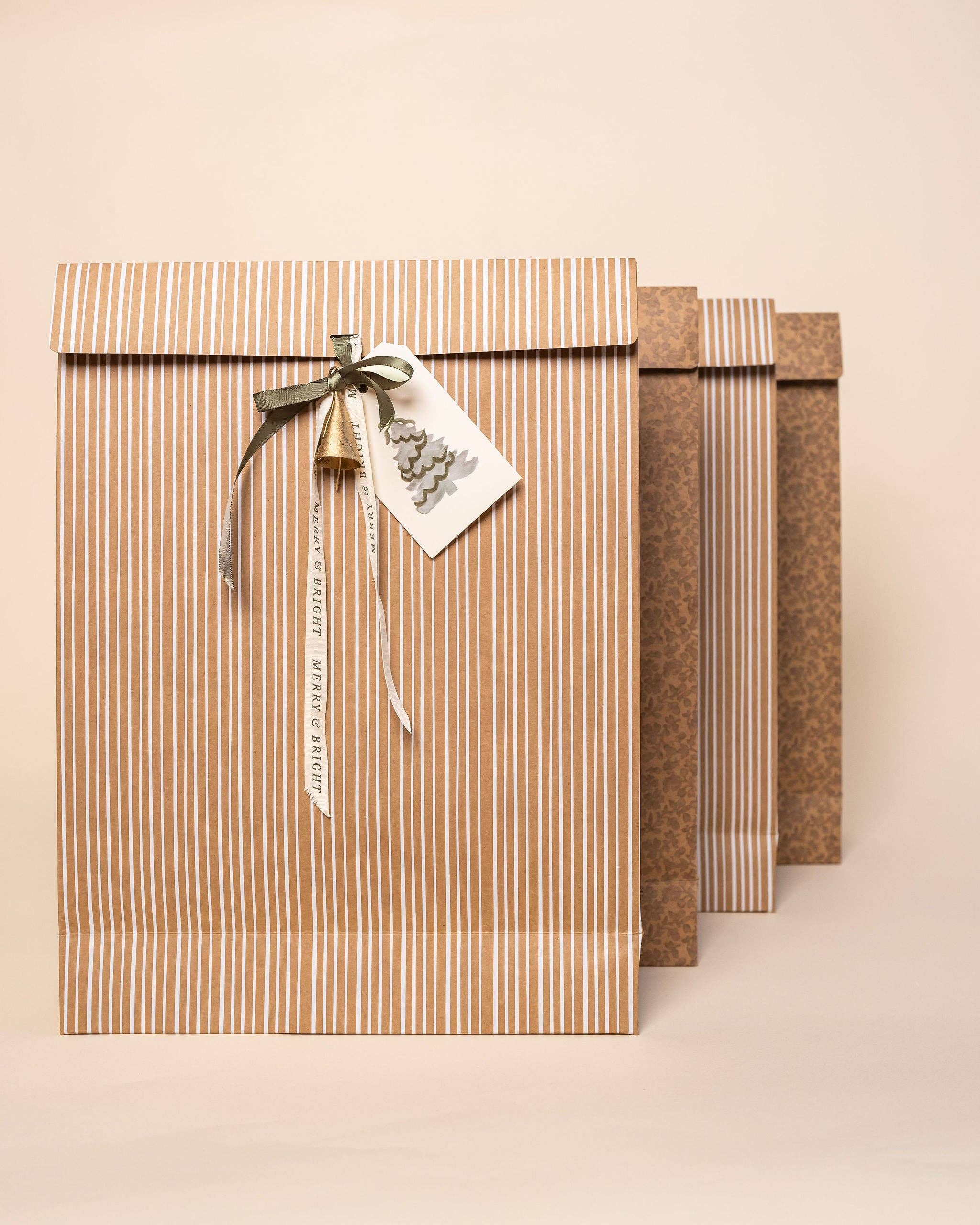 Parcel Paper - Wholesale Gift Bag Set/Pack - 'Floret' Kraft Gift Bags with Ribbon -- Set of 63
