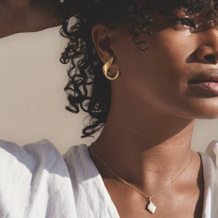 Mountainside Jewelry – Engroshandel Halskæde med vedhæng – Adia halskæde7