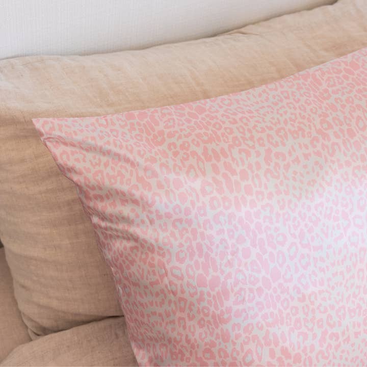 Fenrici Brands - Wholesale Bedding Pillowcase/Sham - Luxurious Satin Pillowcase Gift Set of 3 - Pink Leopard4