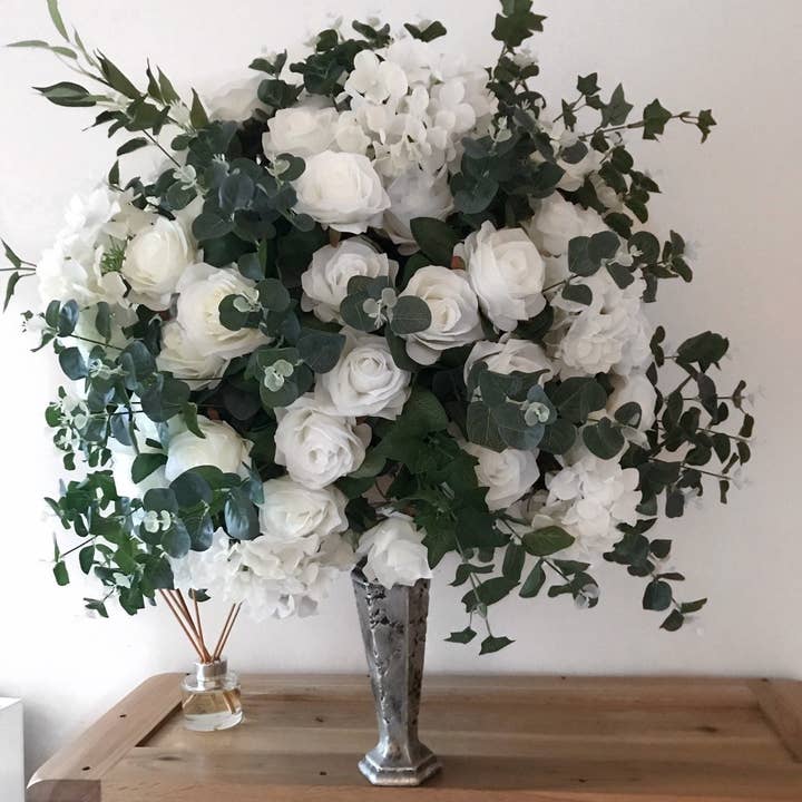 IVY CRUZ - Wholesale Artificial flowers - Deluxe Centrepiece, Flower Centrepiece, Wedding Centrepieces