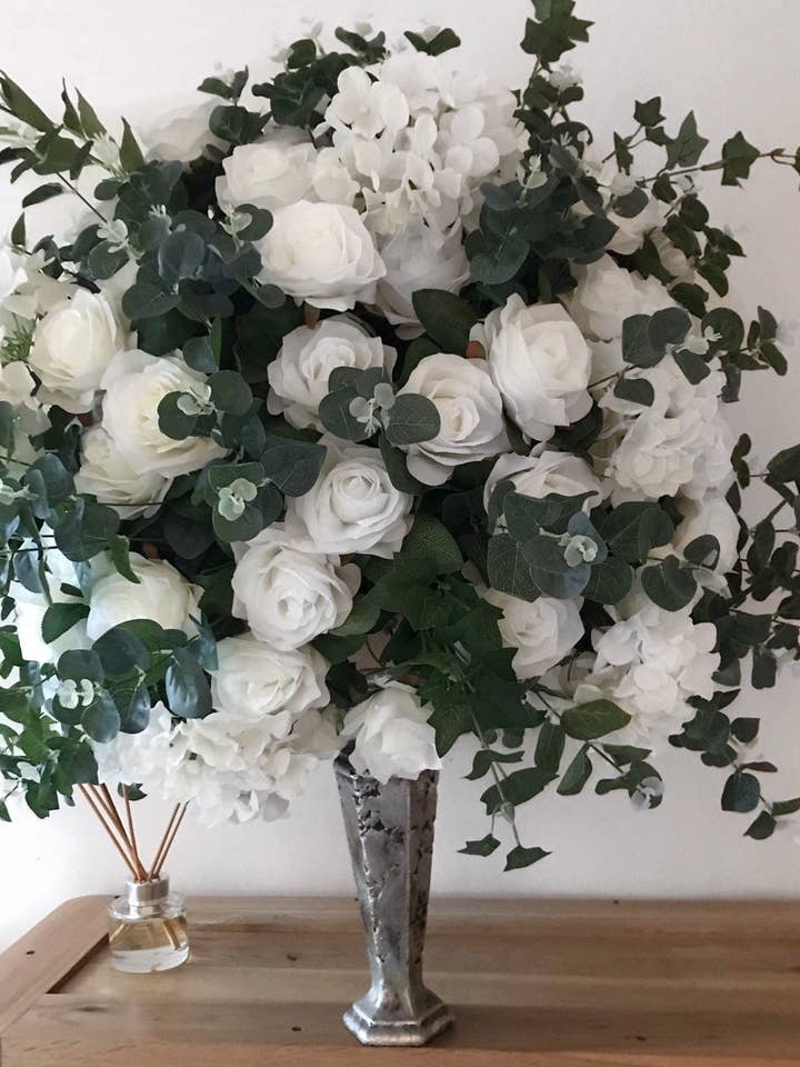 Deluxe blomsterdekoration til bordet, bryllupsdekoration for engroshandel hos IVY CRUZ