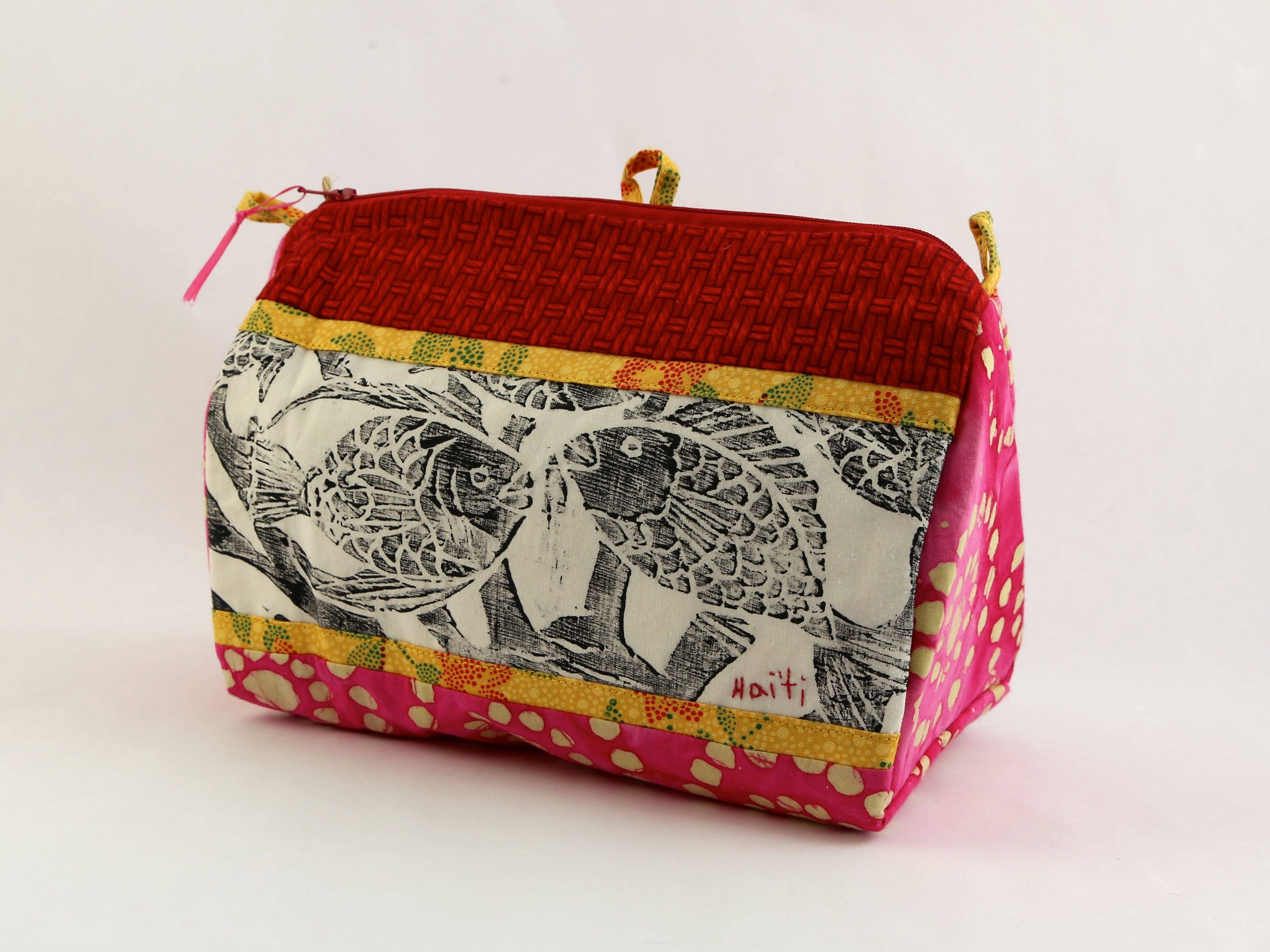 Atizan Goods by PeaceQuilts - Wholesale Toiletry Bag - Women's - Cosmetic Toiletries Bag3