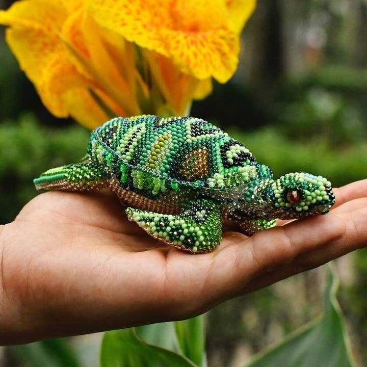 Mother Sierra - Wholesale Decorative Figurine - Emerald Turtle - Native Beaded Turtle Figurine