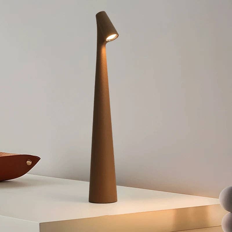 Kiyo Home - Vente Lampes d'appoint/de bureau - Lampe Cône Minimaliste | Lampe de Table LED Portable | Alimentée par USB1