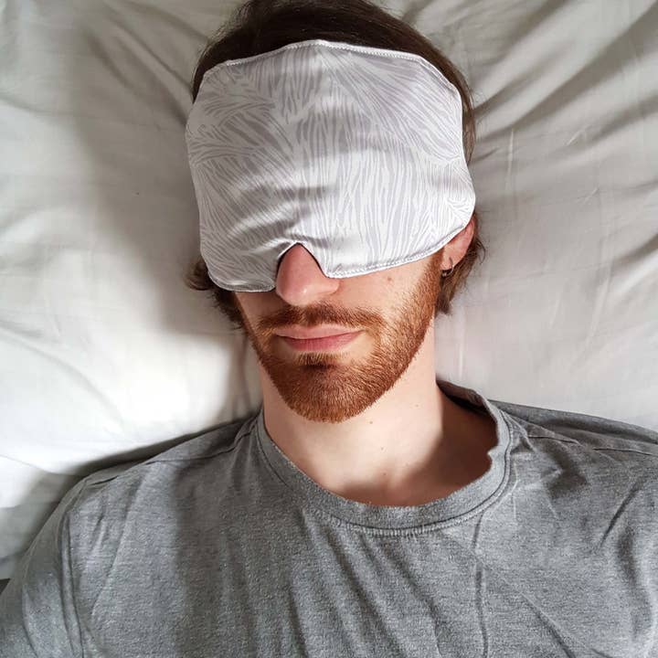Ilke Usluca Design – wholesale Sleep/eye mask – Reversible Calm Sleep Mask4