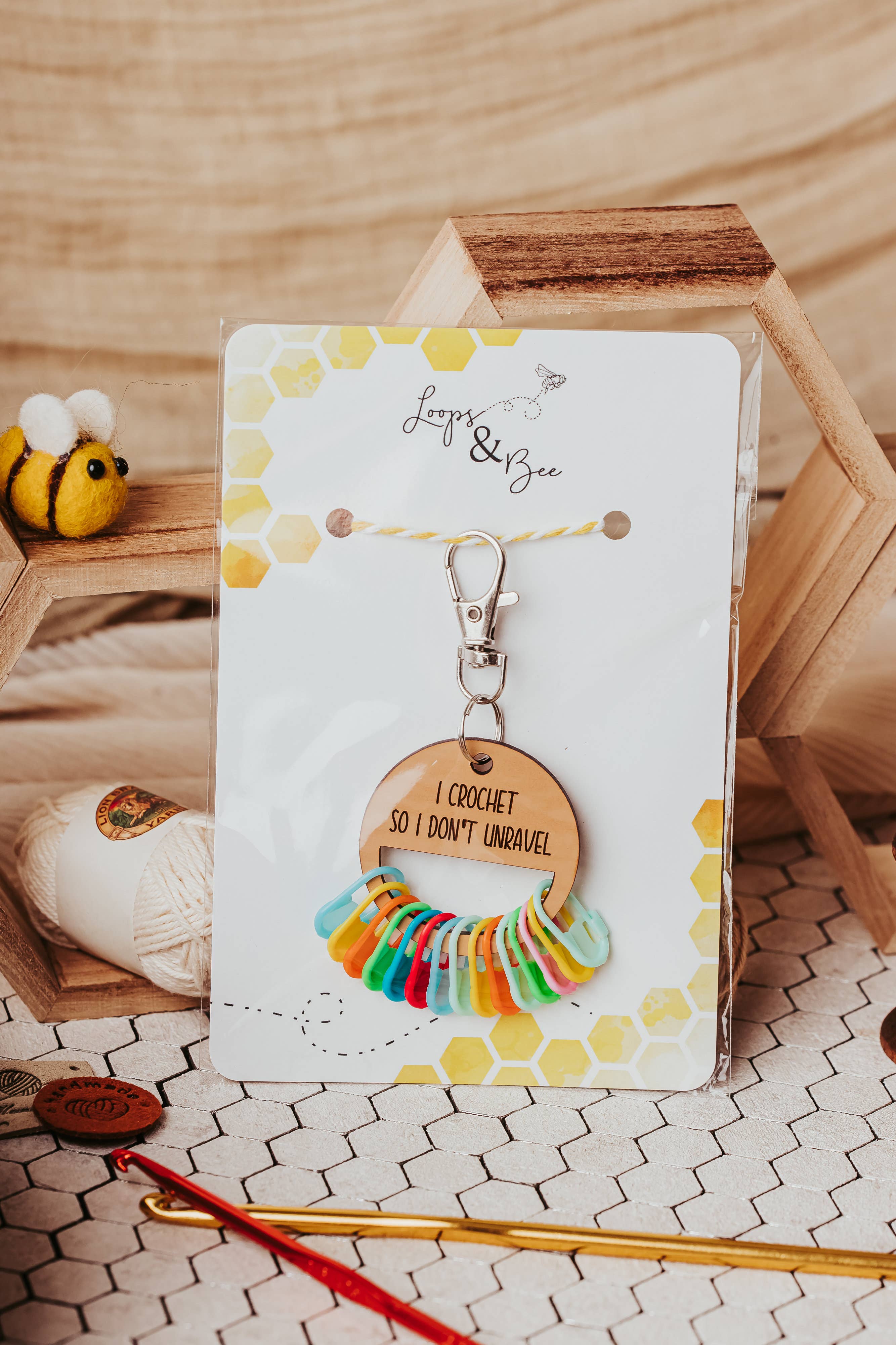 Loops & Bee - Wholesale Knitting/Crochet Supplies - Stitch Marker Holder Keychain4