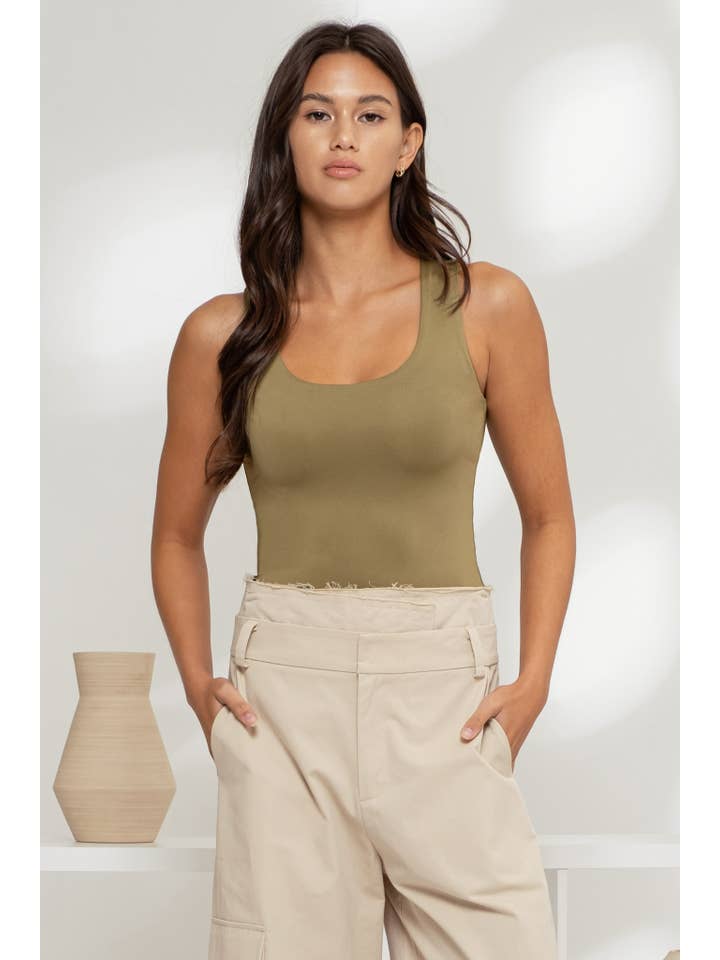 The Workshop Studio - Wholesale Knit Top - Women's - REVERSIBLE SCOOP NECK SLEEVELESS KNIT TANK TOP17