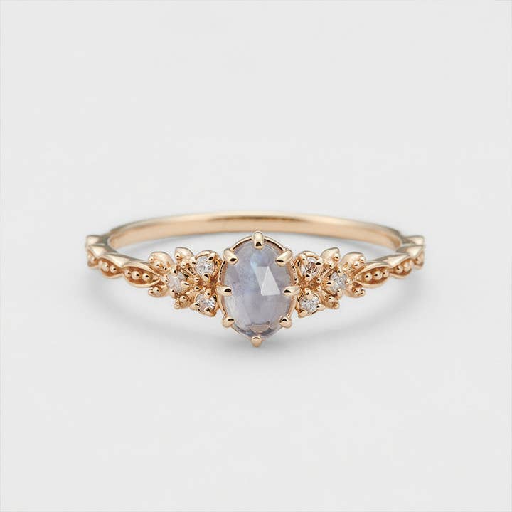 Bague labradorite en forme de feuille d'olivier en argent sterling 925 pour la vente par Perimade & Co. LLC