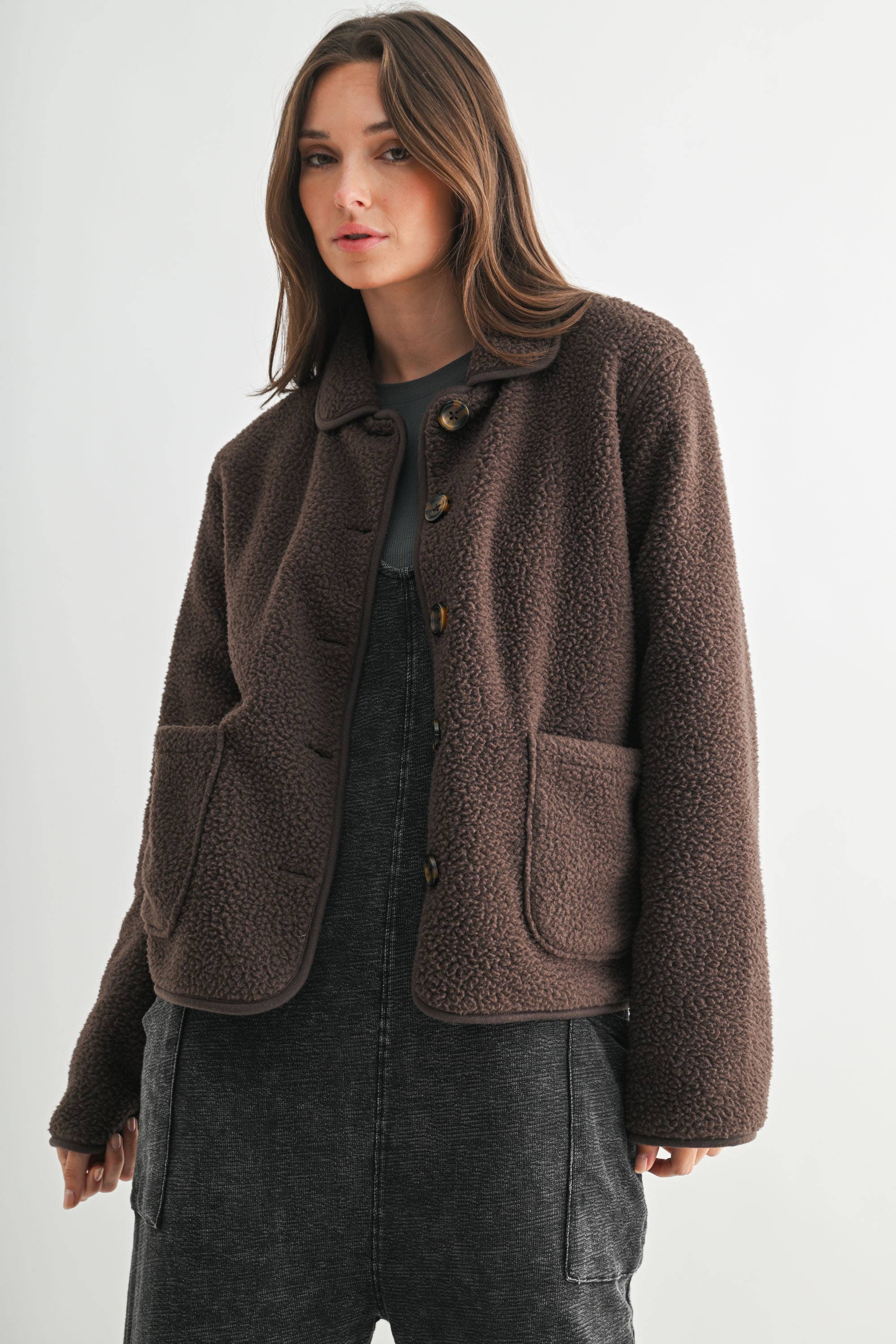 Mono B - Vente Veste – femme - Veste Sherpa à boutons Frostline4