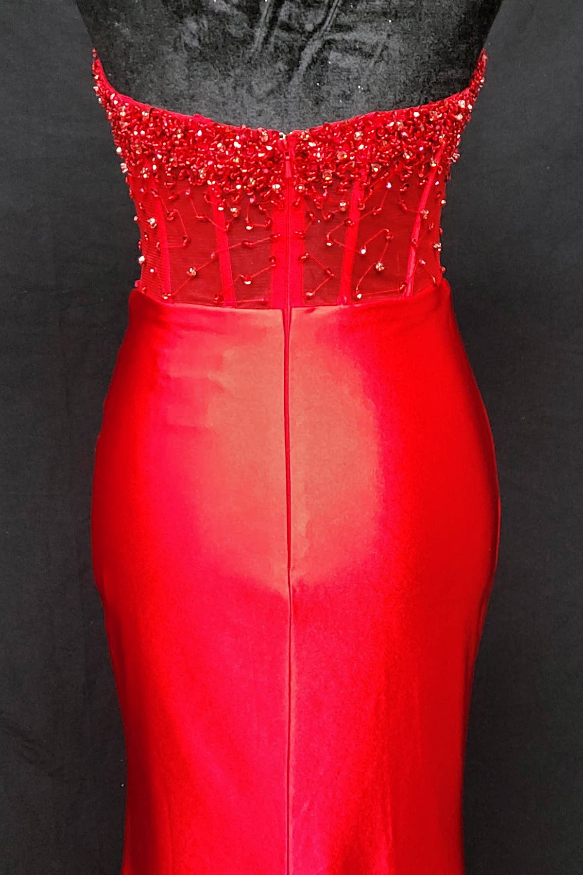Chicas - Vente Robe de soirée – femme - Robe bustier en satin avec corset à perles et sequins C83127