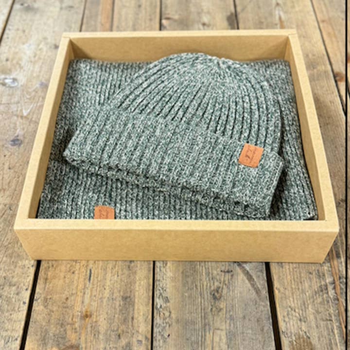 MONSIEUR CHARLI - Wholesale Winter Accessory Set - Men's - JEFF & JACK hat and scarf set in blended wool2