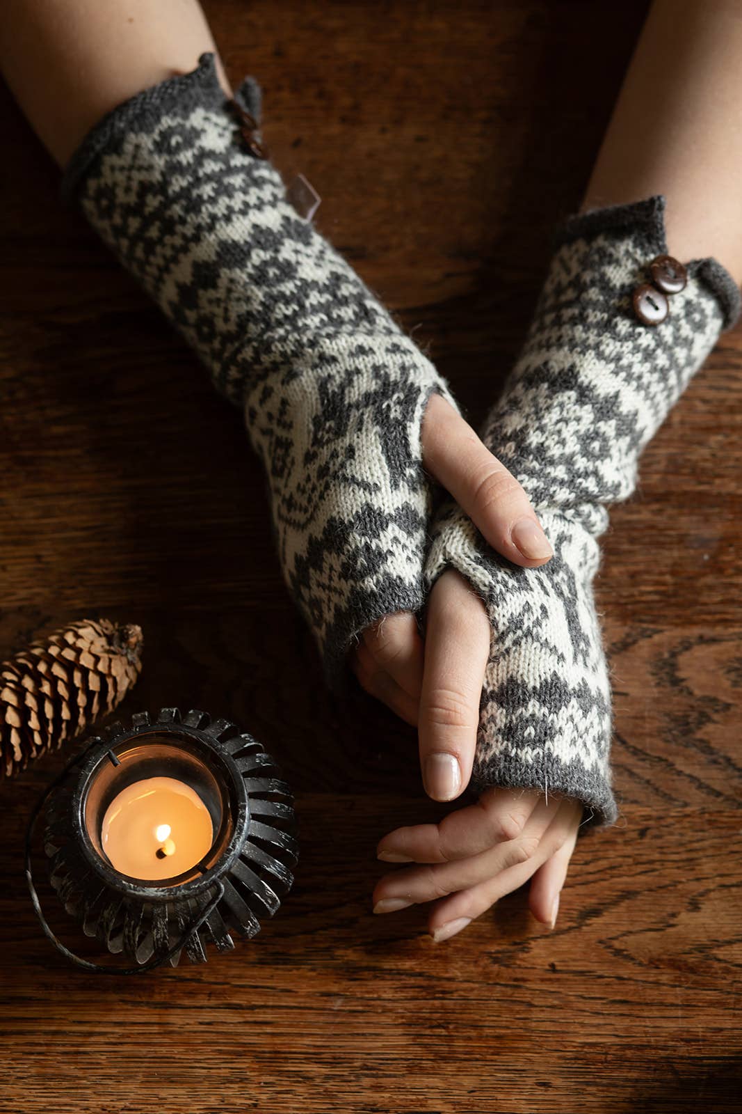 Samantha Holmes Alpaca Clothing and Gifts - Wholesale Mittens - Women's - Alpaca Fair Isle Fingerless Gloves1