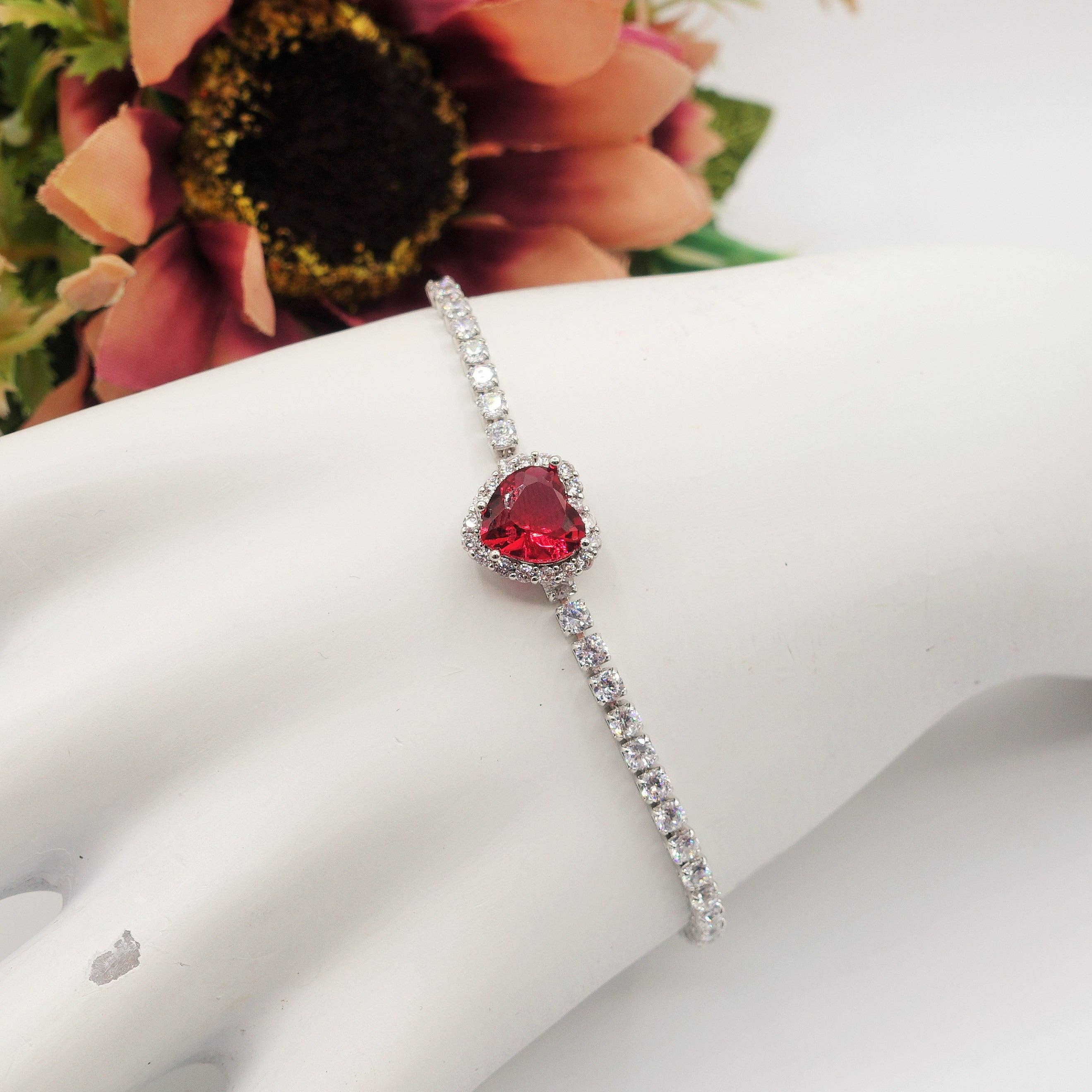 Daemon srls - Vendita all'ingrosso Bracciali tennis - DIANA ~Chunky~ Bracciale tennis con cuore in zirconi cubici26