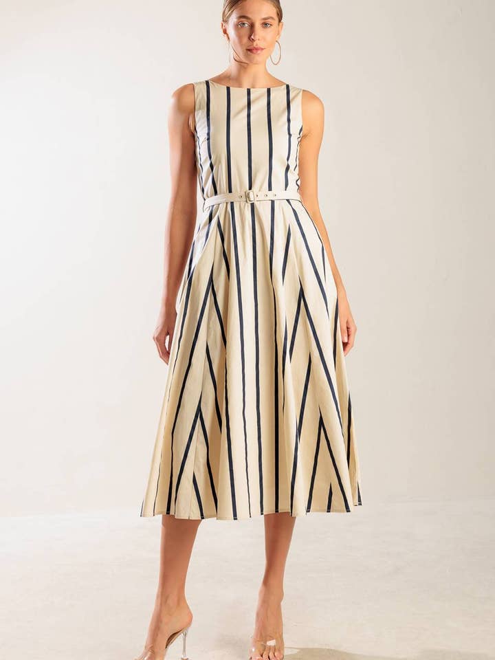 En stribet vævet midikjole - FD1503 for engroshandel hos FLYING TOMATO