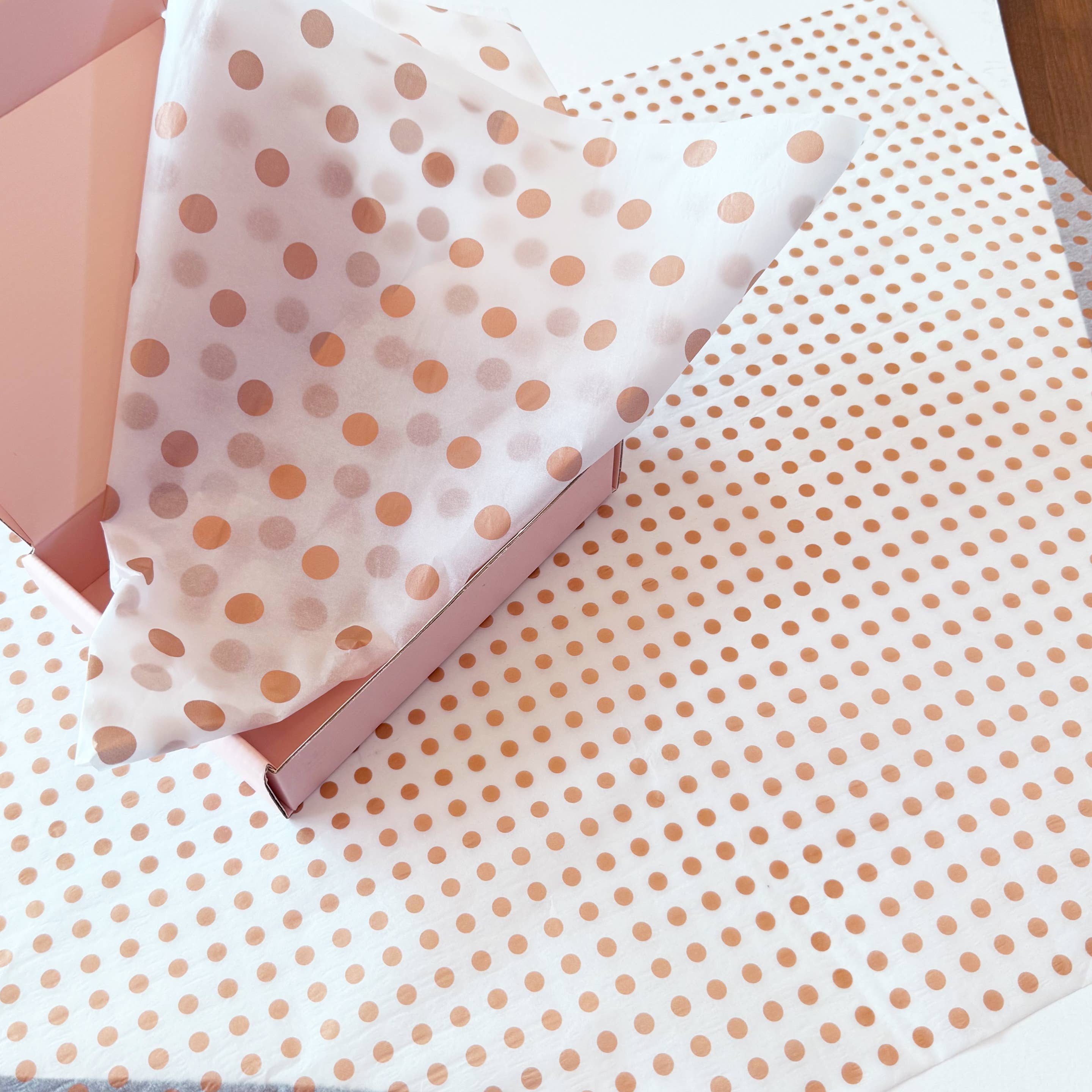 ByHome – wholesale Mjukpapper – 28" x 20" Prickiga 17g Omslagspapper Ark10