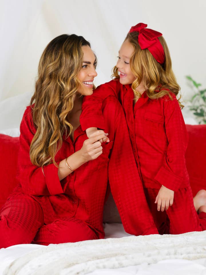 Mommy and Me Red Houndstooth Silk Pajama Set for wholesale on Faire4