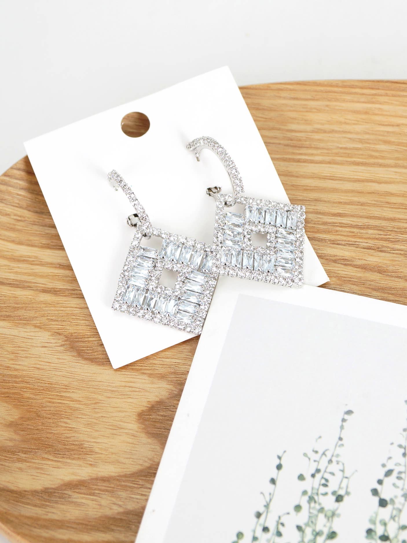 Victoria Moda – Großhandel Ohrhänger – Rumbo Hängeohrringe mit Zirkonia1