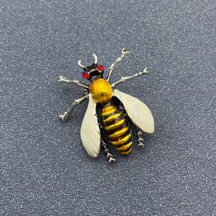 Mio Queena - Wholesale Brooch - Enamel Yellow Bee Brooch2