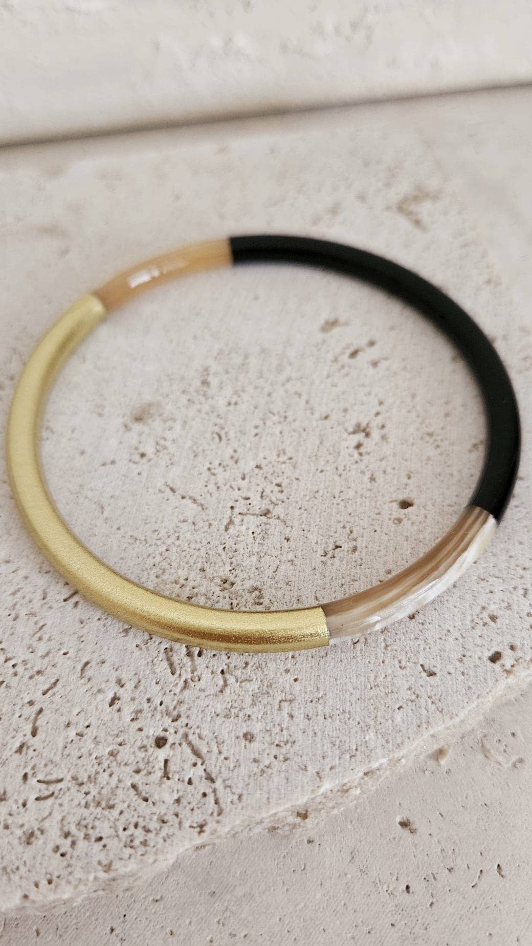 Le Coin Sauvage - Vente Bracelet jonc - Bracelet Jonc Corne - 5 mm - Black & Gold7